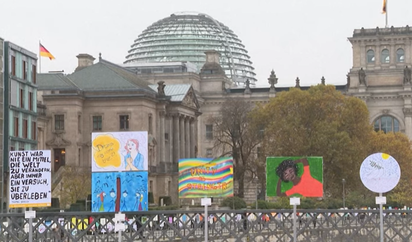 Germany celebrates 35th commemoration of Berlin Wall breakdown