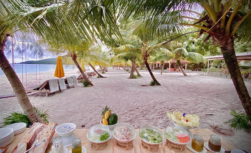 Long Set Beach in Koh Rong, Sihanoukville