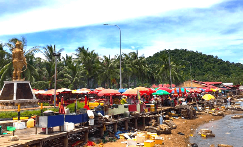 The Crab Market in Kep A Must-Visit Culinary Experience (1).png